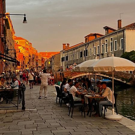 Tintoretto 1 Con Terrazza Sopra Il Tetto, 3 Bagni, 3 Grandi Camere Da Letto, Super Nuovo Venedig Exteriör bild