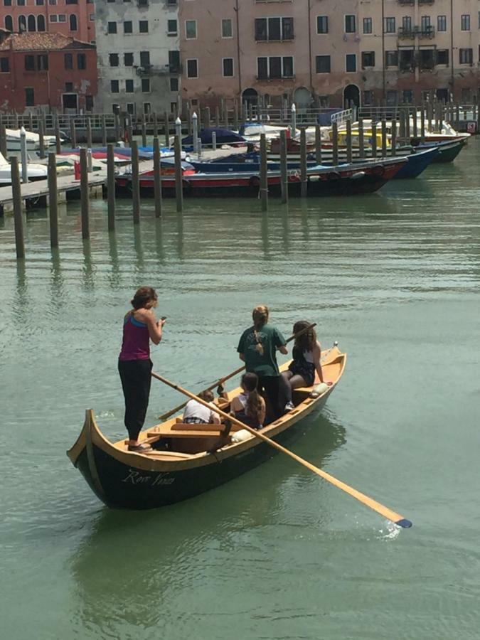 Tintoretto 1 Con Terrazza Sopra Il Tetto, 3 Bagni, 3 Grandi Camere Da Letto, Super Nuovo Venedig Exteriör bild